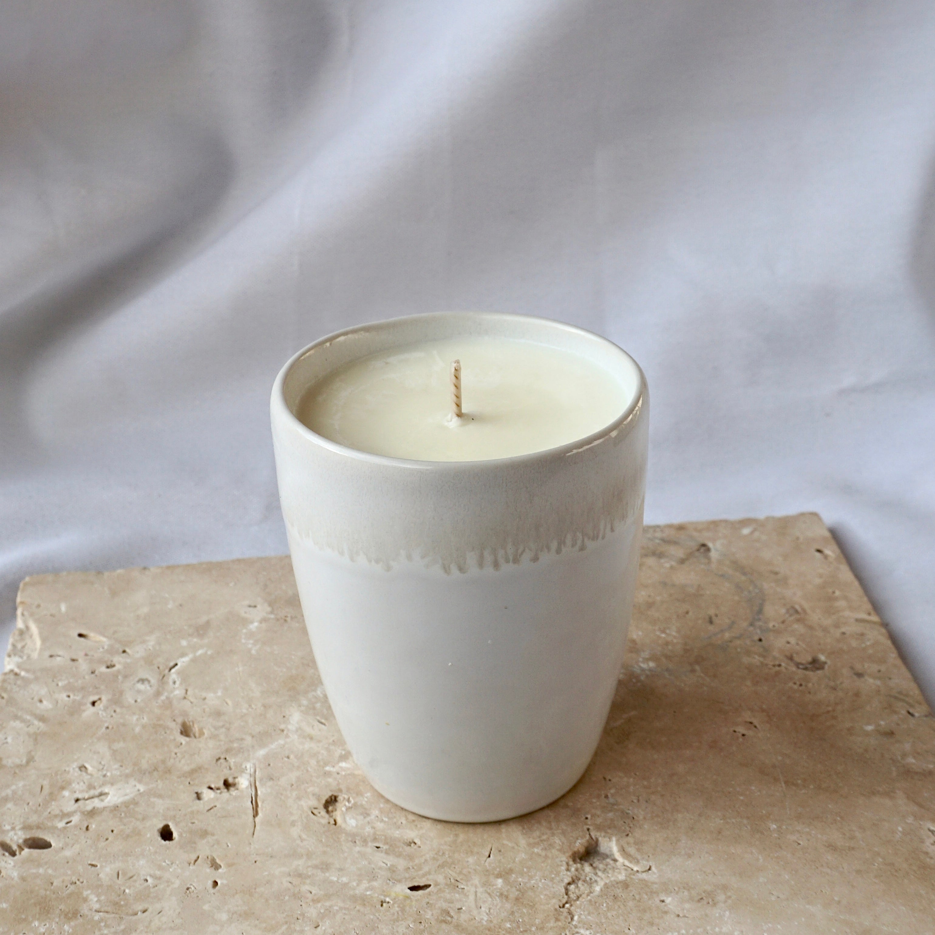 Canelle - Bougie parfumée céramique bicolore crème